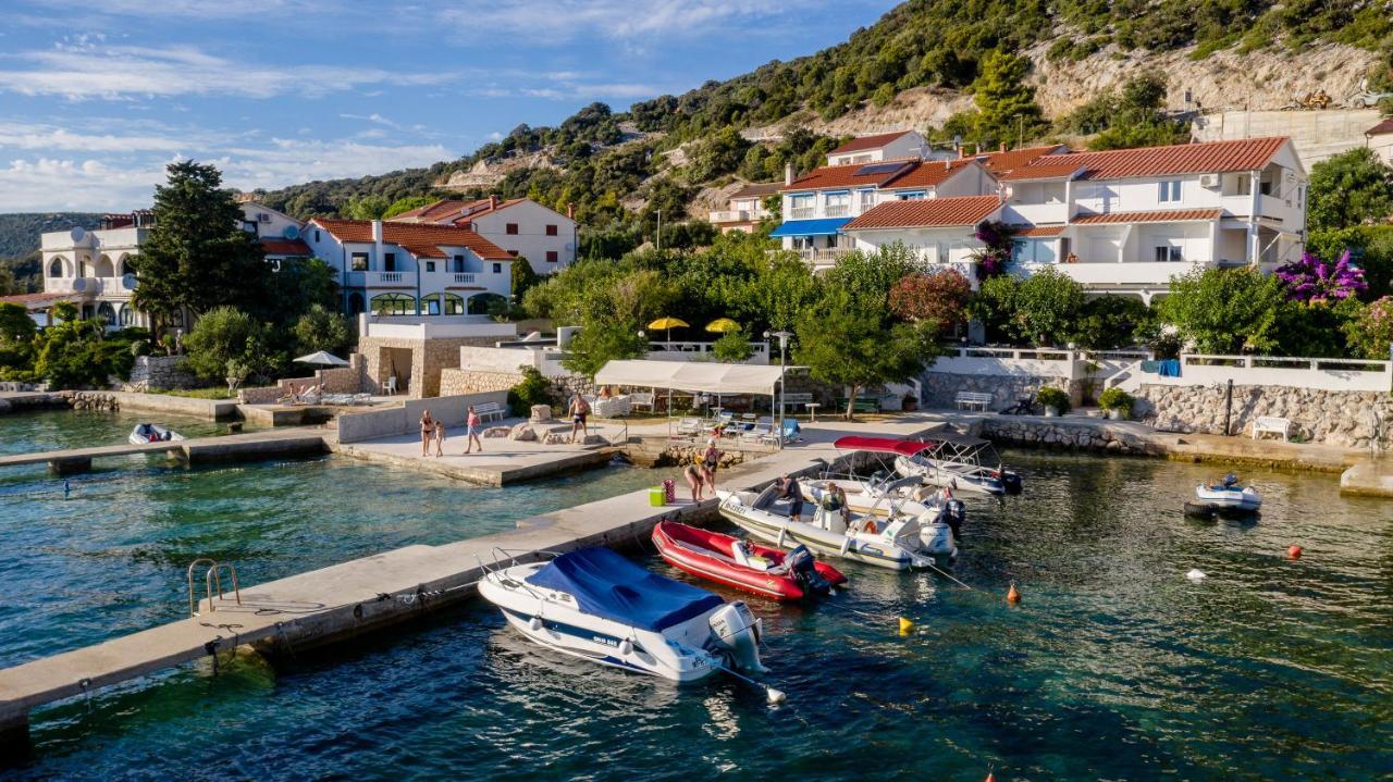 House Subic Apartment Supetarska Draga Bagian luar foto