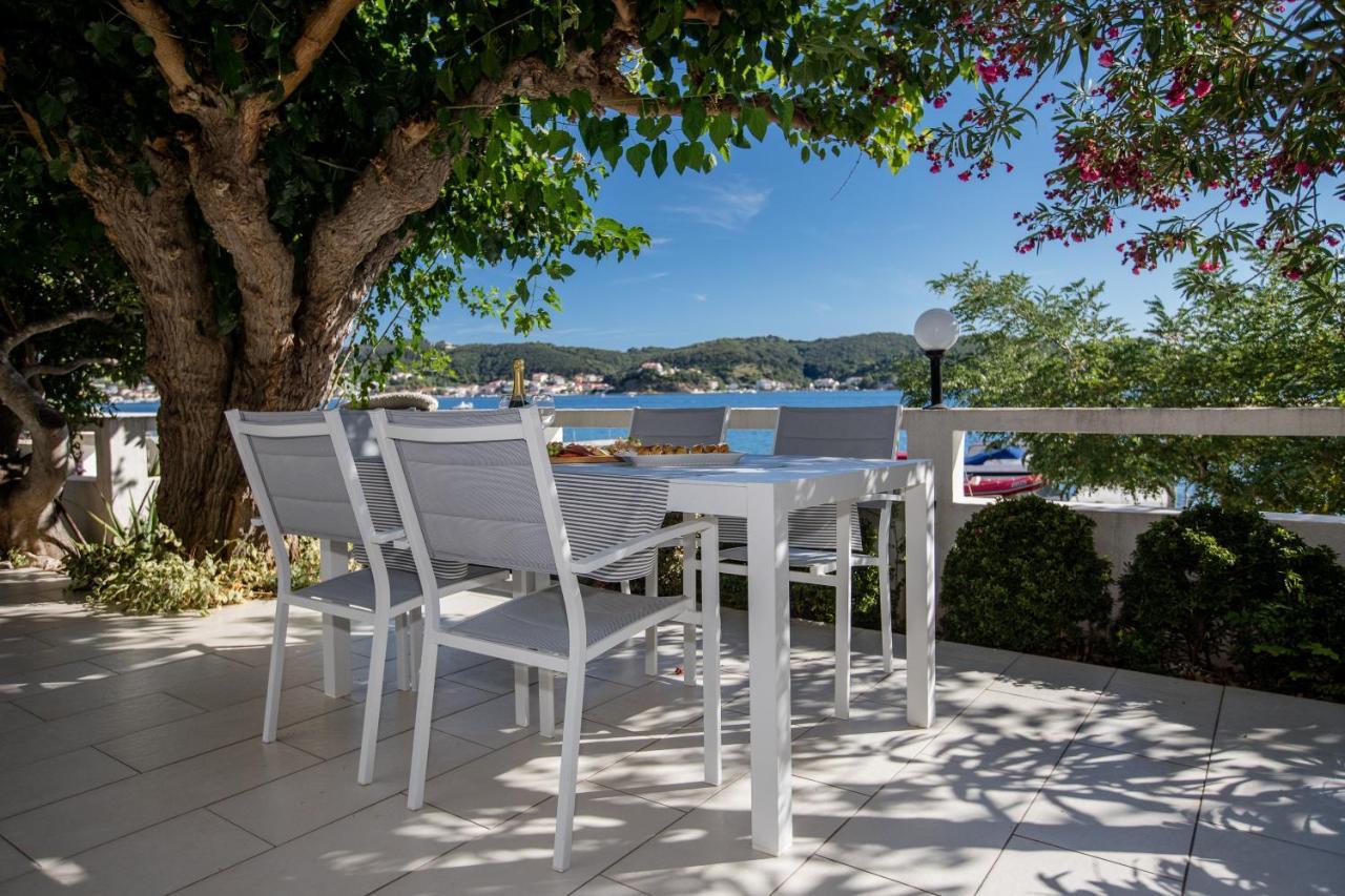 House Subic Apartment Supetarska Draga Bagian luar foto
