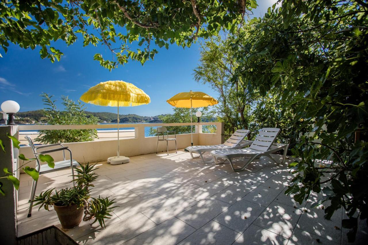 House Subic Apartment Supetarska Draga Bagian luar foto