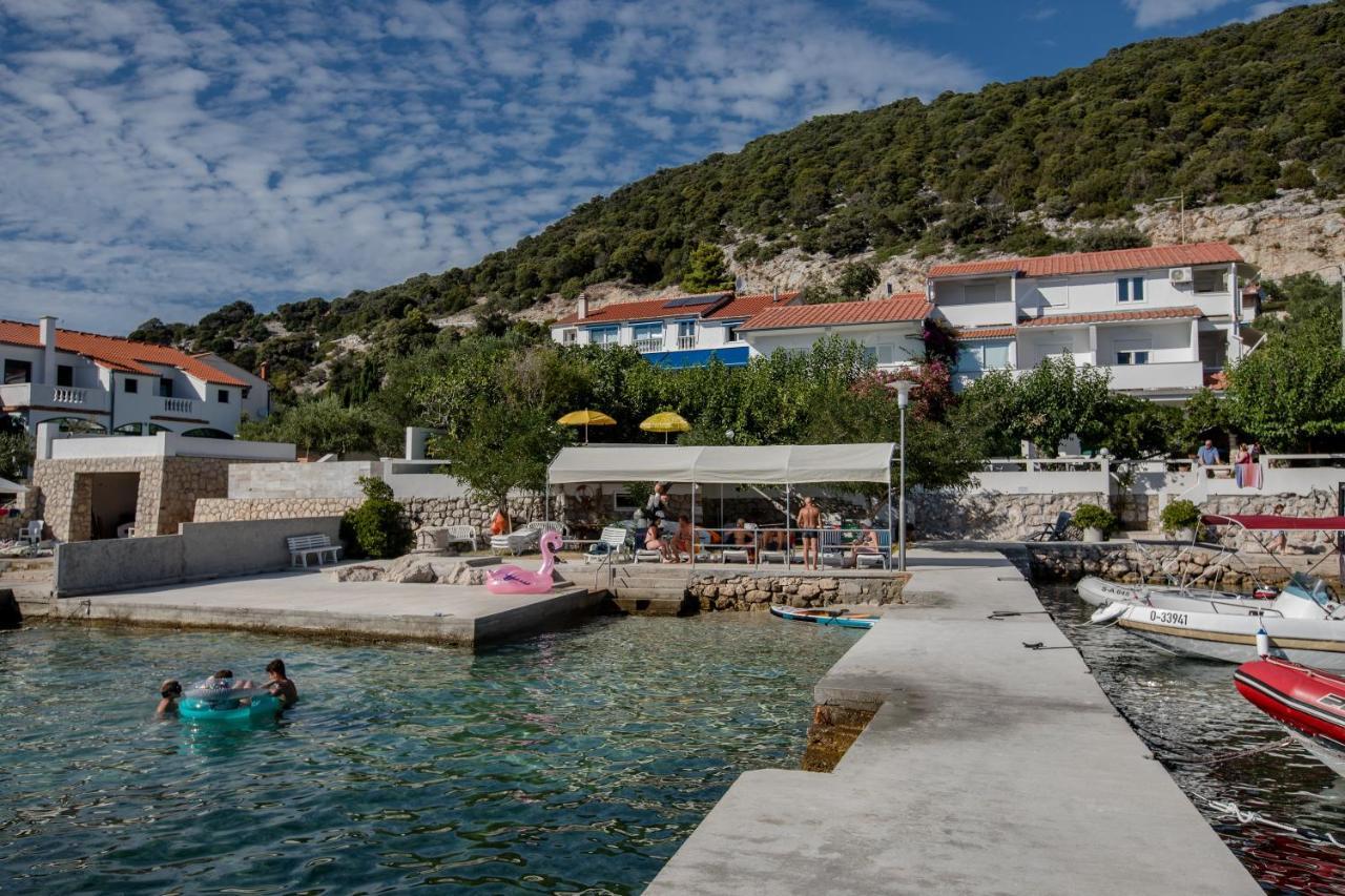 House Subic Apartment Supetarska Draga Bagian luar foto