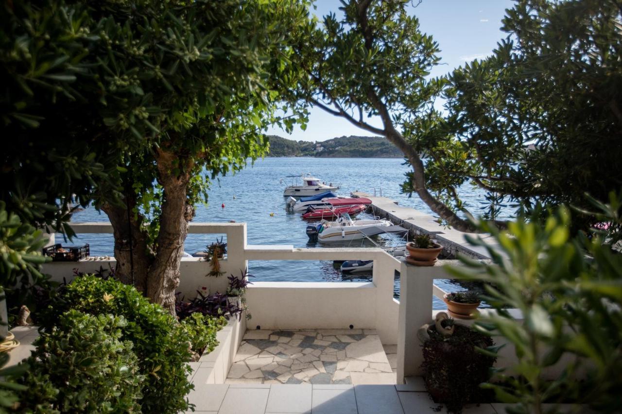 House Subic Apartment Supetarska Draga Bagian luar foto