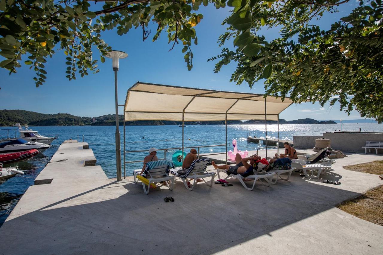 House Subic Apartment Supetarska Draga Bagian luar foto