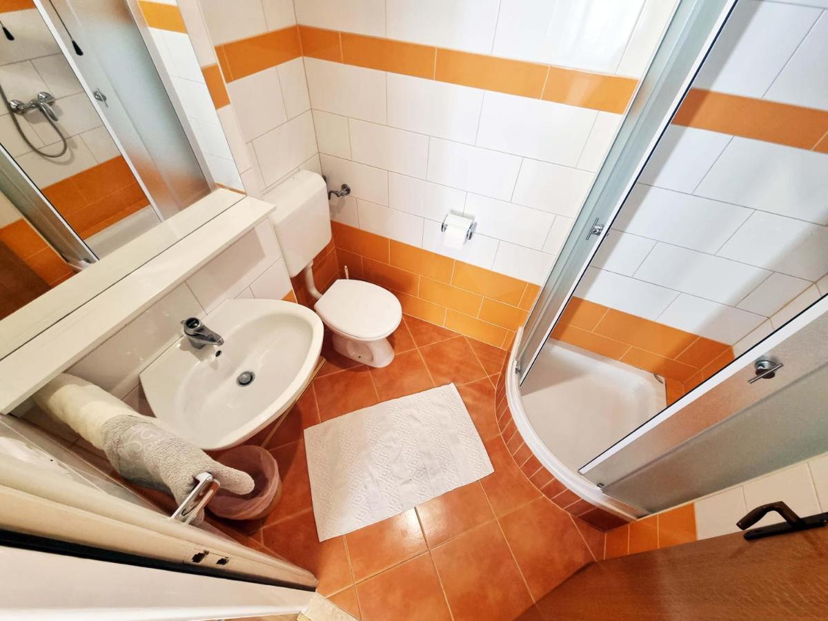 House Subic Apartment Supetarska Draga Bagian luar foto