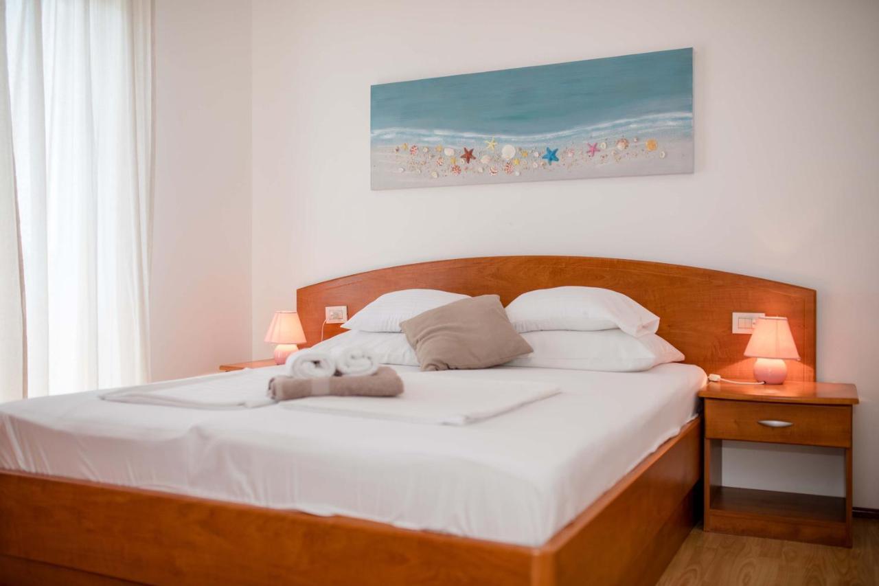 House Subic Apartment Supetarska Draga Bagian luar foto