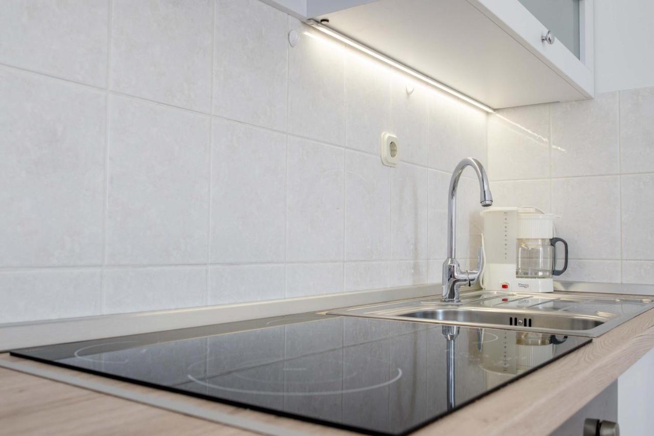 House Subic Apartment Supetarska Draga Bagian luar foto