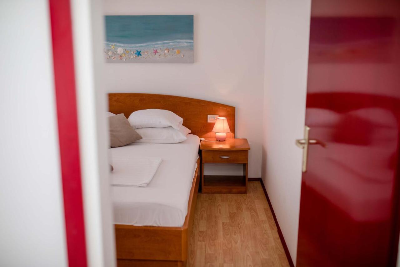 House Subic Apartment Supetarska Draga Bagian luar foto