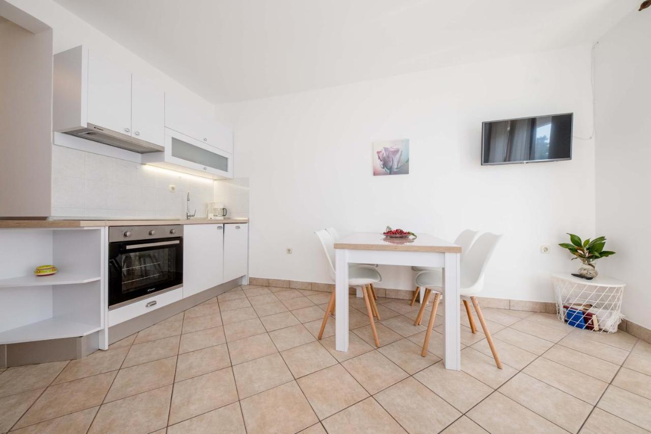 House Subic Apartment Supetarska Draga Bagian luar foto