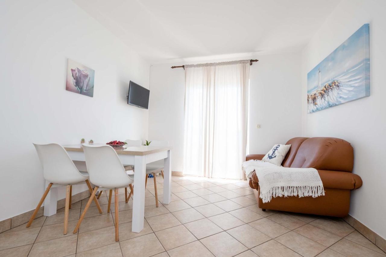 House Subic Apartment Supetarska Draga Bagian luar foto