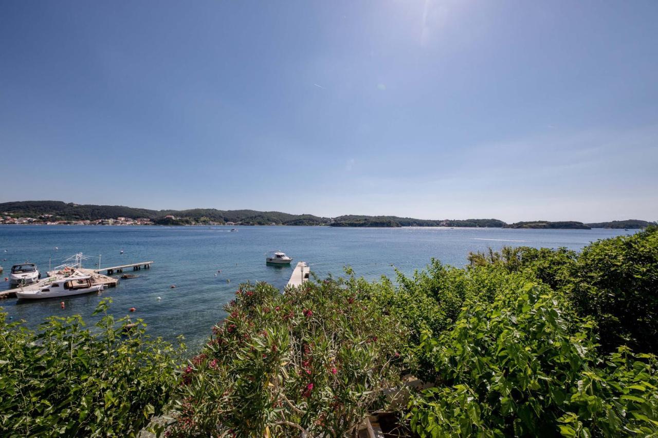 House Subic Apartment Supetarska Draga Bagian luar foto