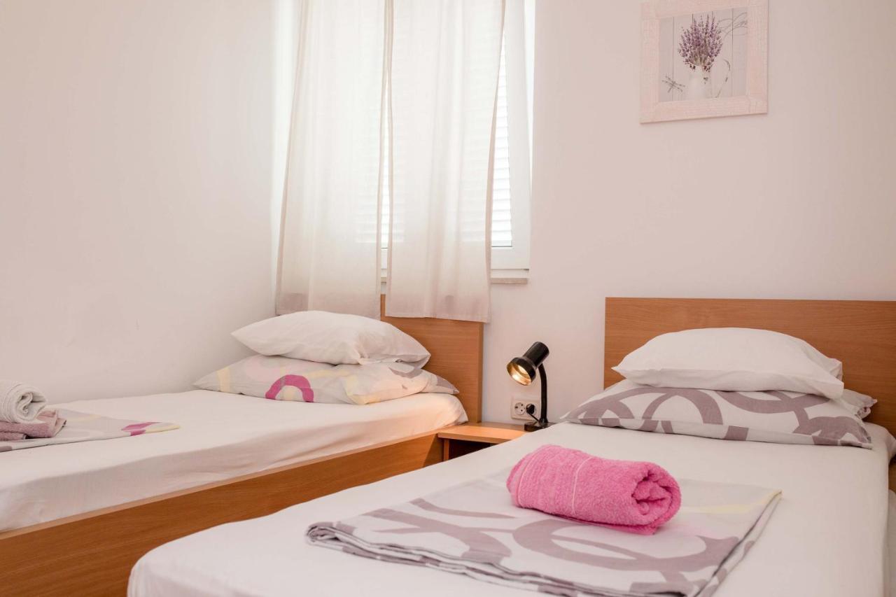 House Subic Apartment Supetarska Draga Bagian luar foto