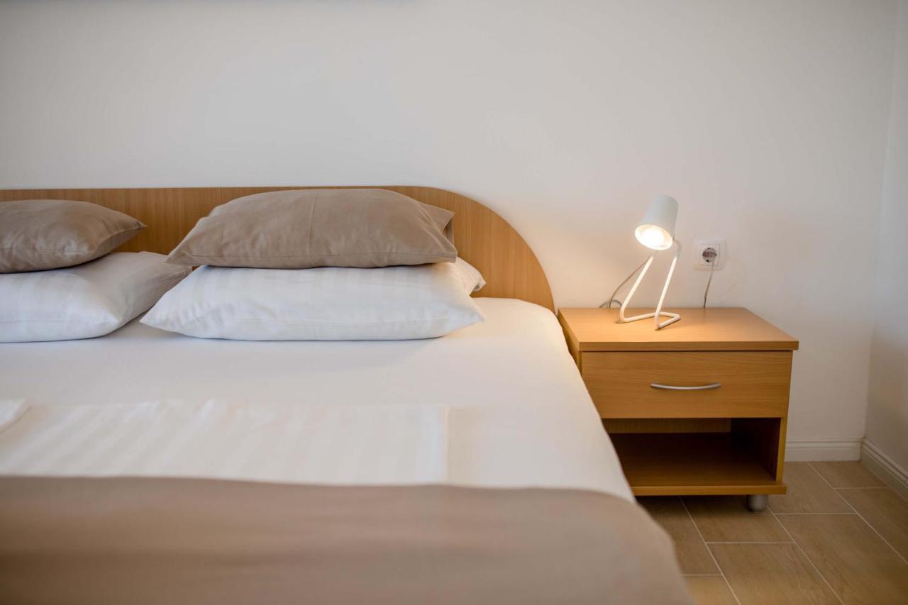House Subic Apartment Supetarska Draga Bagian luar foto