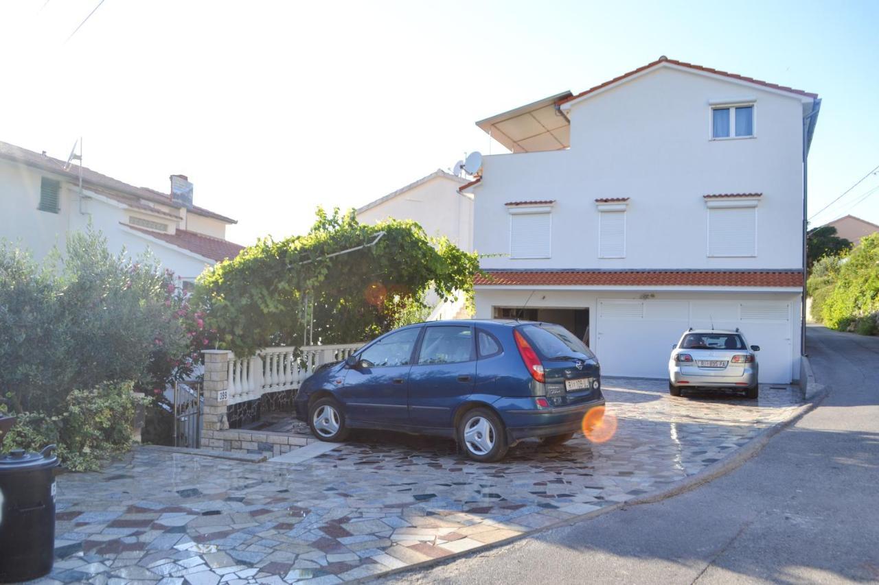 House Subic Apartment Supetarska Draga Bagian luar foto